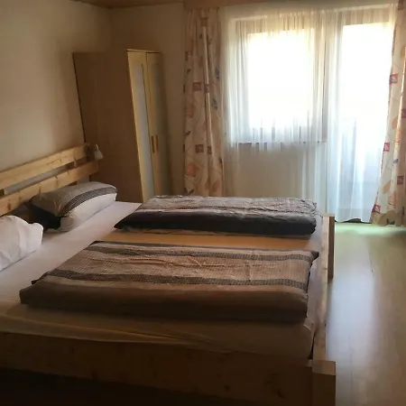 Bed And Breakfast Egger 라우리스